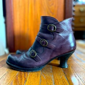 Purple leather Neosens ankle bootie - size 10 - 41